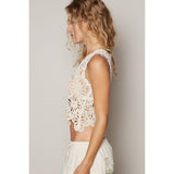 Round neck sleevelss crochet top