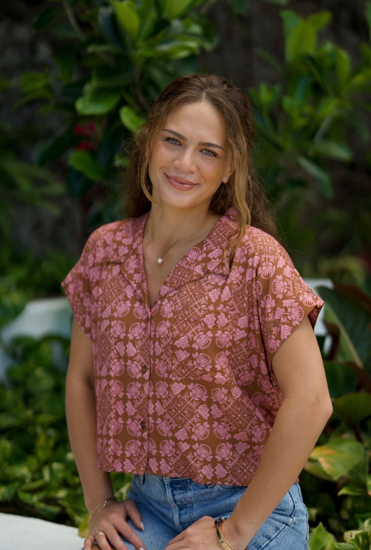 Upcountry Mele Blouse in Rosewood